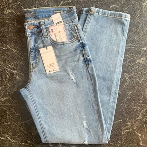 Judy BlueBoyfriend Fit Jeans - Slay’d Studio
